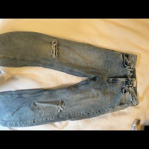 Zara Distressed Jeans. Size Eur 36/ USA 4/ Mex 26. Fit like a 25/26